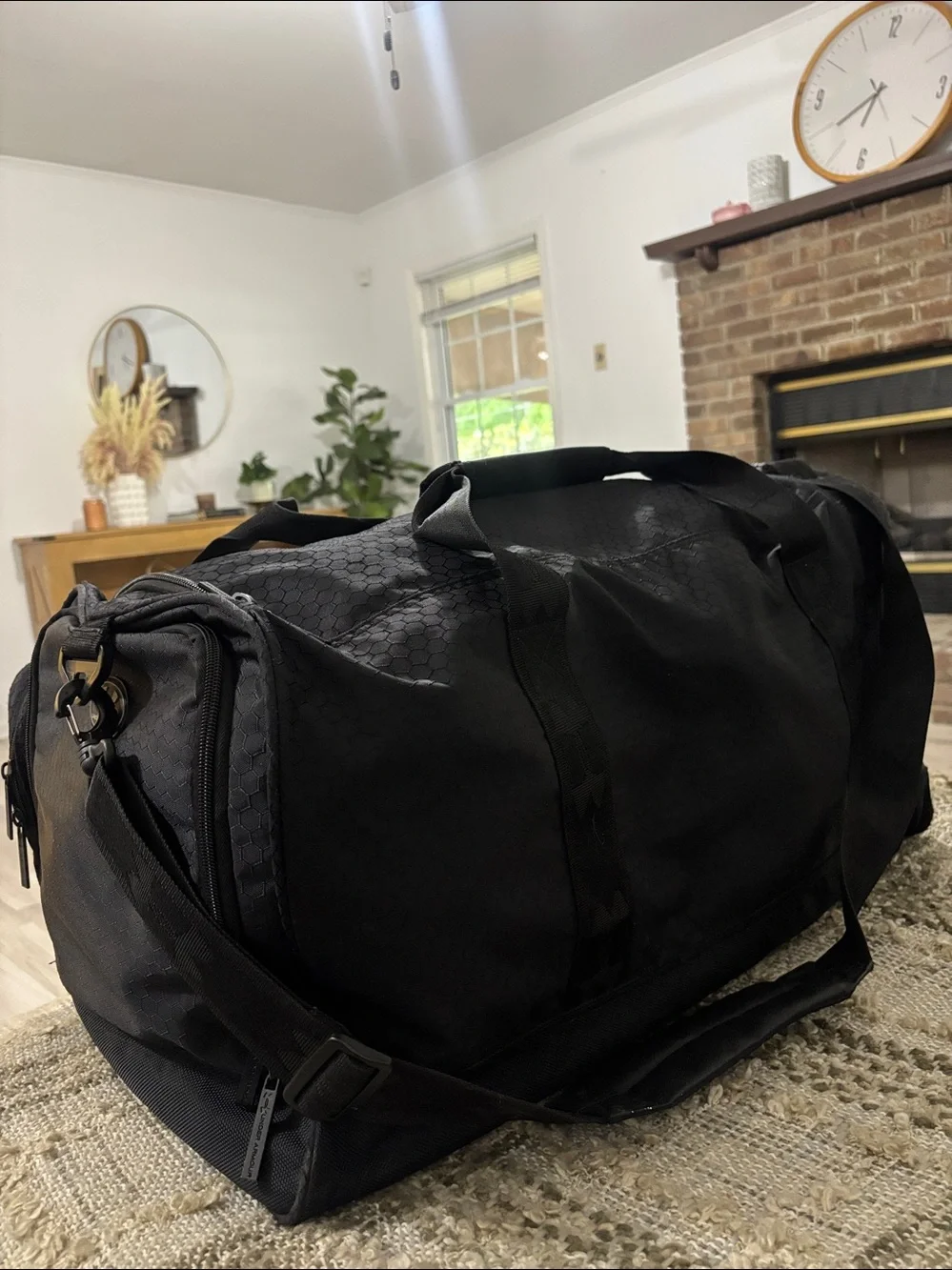 Under Armour Black Weekend Duffel Traveling Bag with Silver Logo